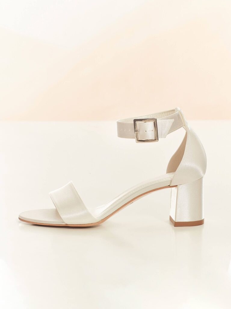 carrie avalia bridal shoes 3 scaled